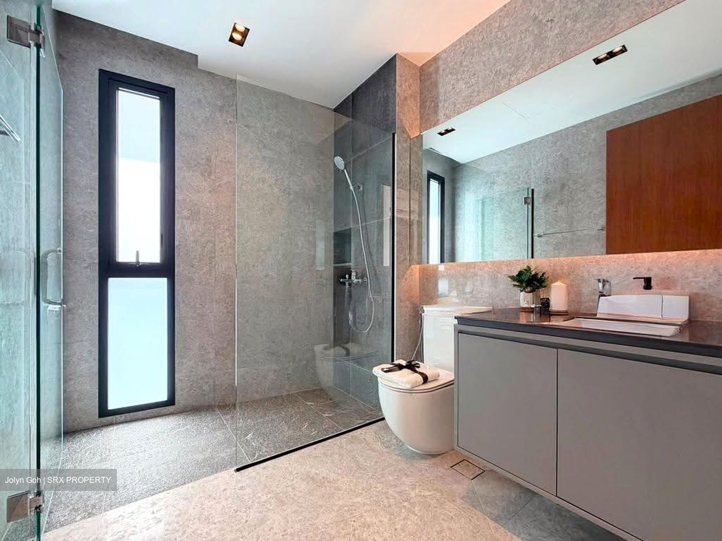 Sembawang Straits Estate (D27), Terrace #606999831